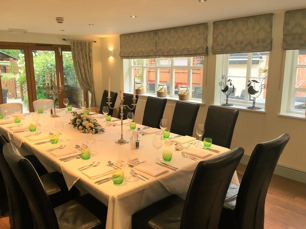 The Highworth Hotel Суиндън Екстериор снимка