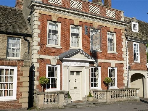 The Highworth Hotel Суиндън Екстериор снимка