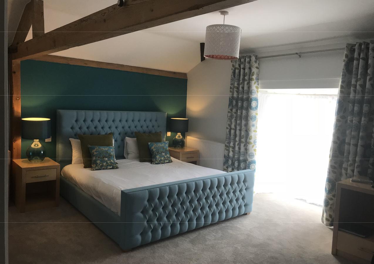 The Highworth Hotel Суиндън Екстериор снимка