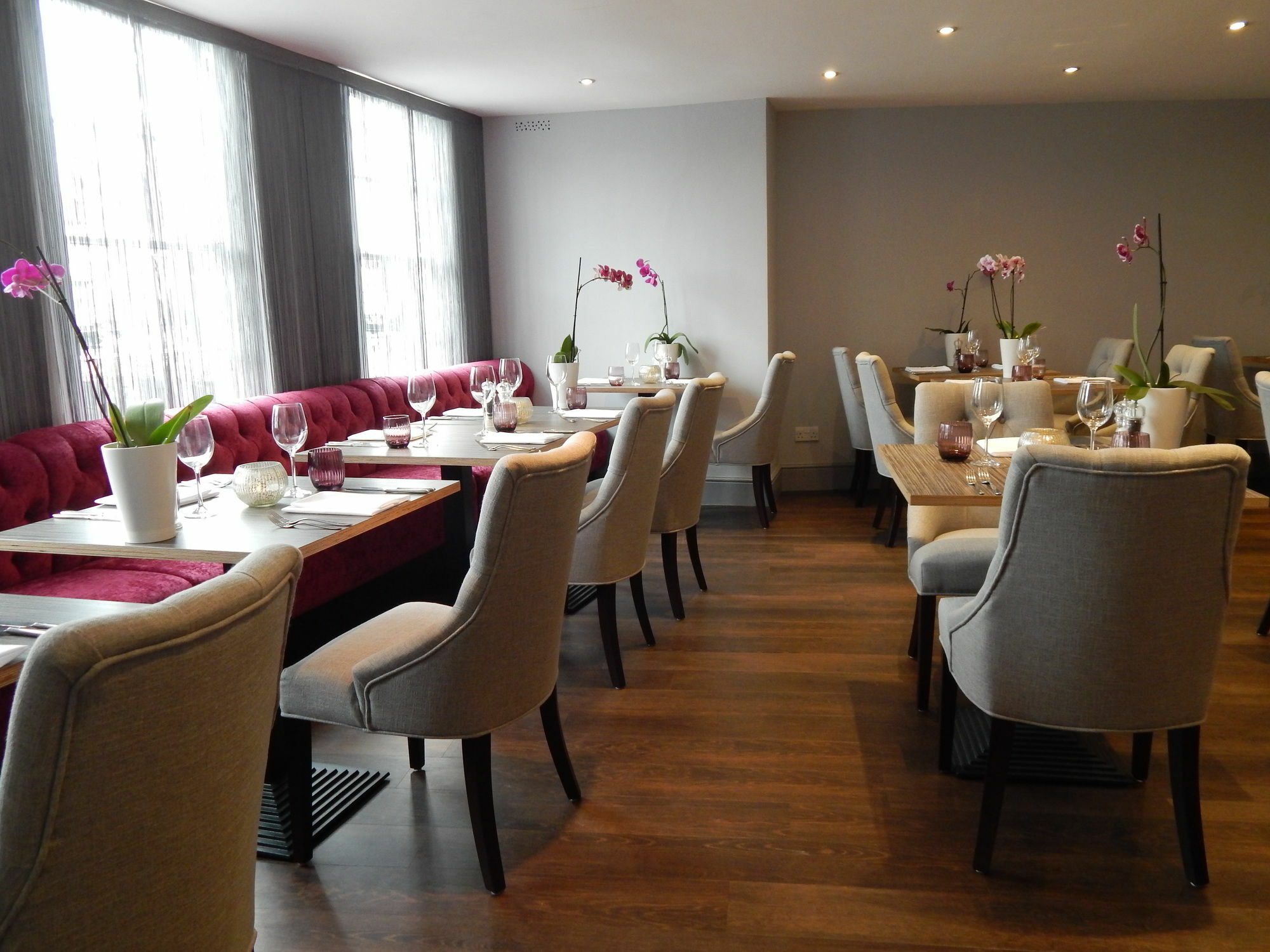 The Highworth Hotel Суиндън Екстериор снимка